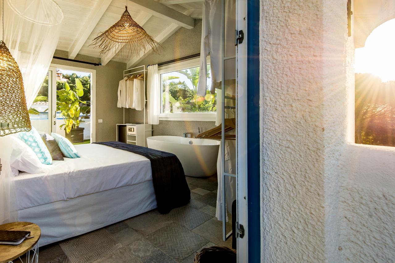 Boutique Hotel Capo Blu ซานตา มาร์เกรีตา ดิ ปูลา ภายนอก รูปภาพ