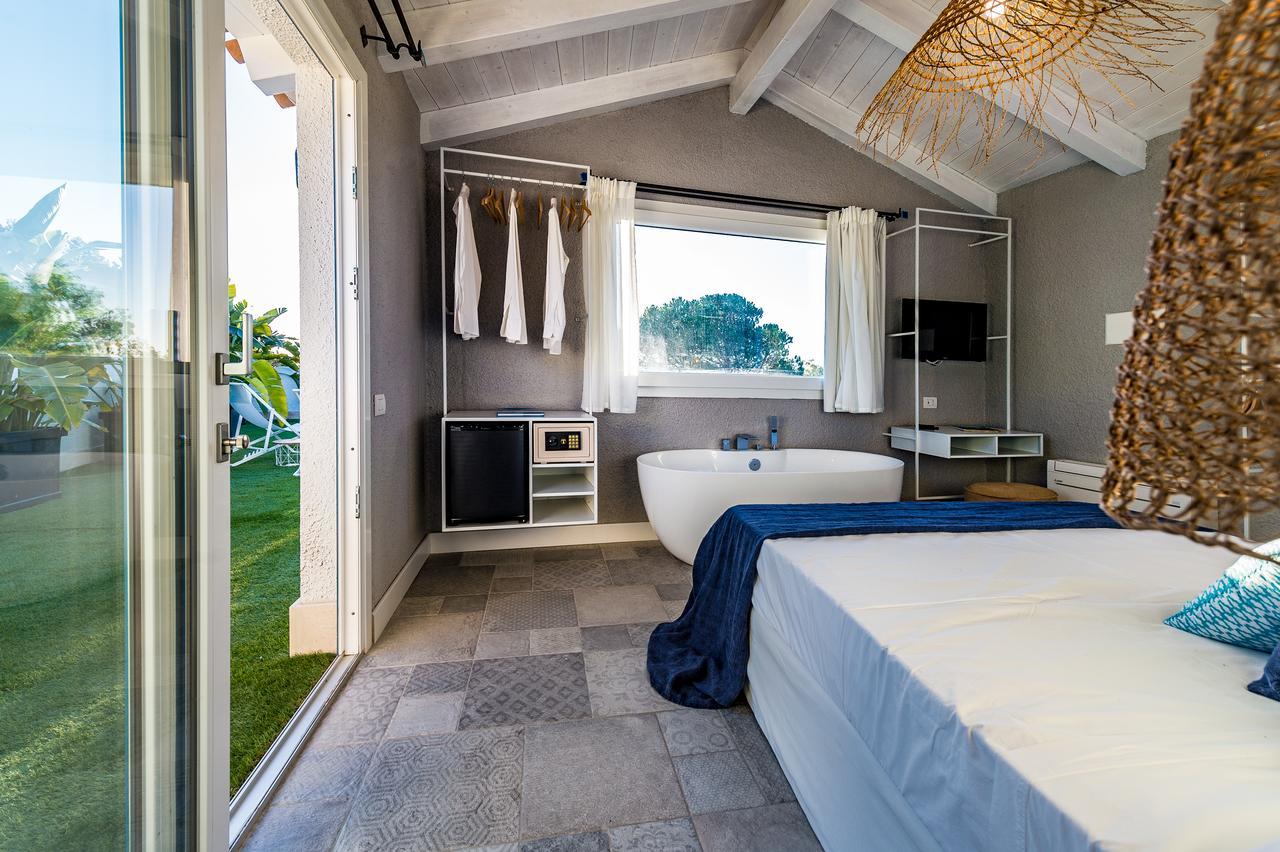 Boutique Hotel Capo Blu ซานตา มาร์เกรีตา ดิ ปูลา ภายนอก รูปภาพ