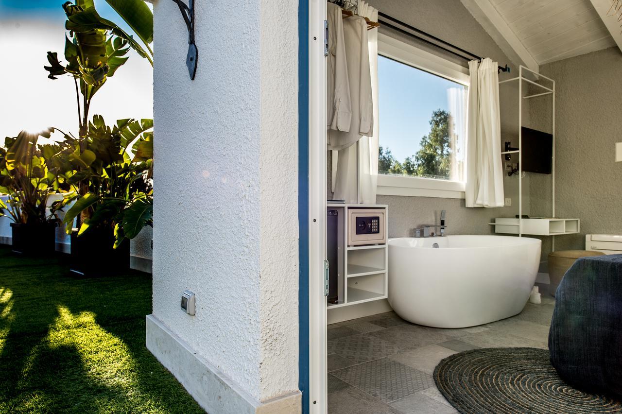 Boutique Hotel Capo Blu ซานตา มาร์เกรีตา ดิ ปูลา ภายนอก รูปภาพ