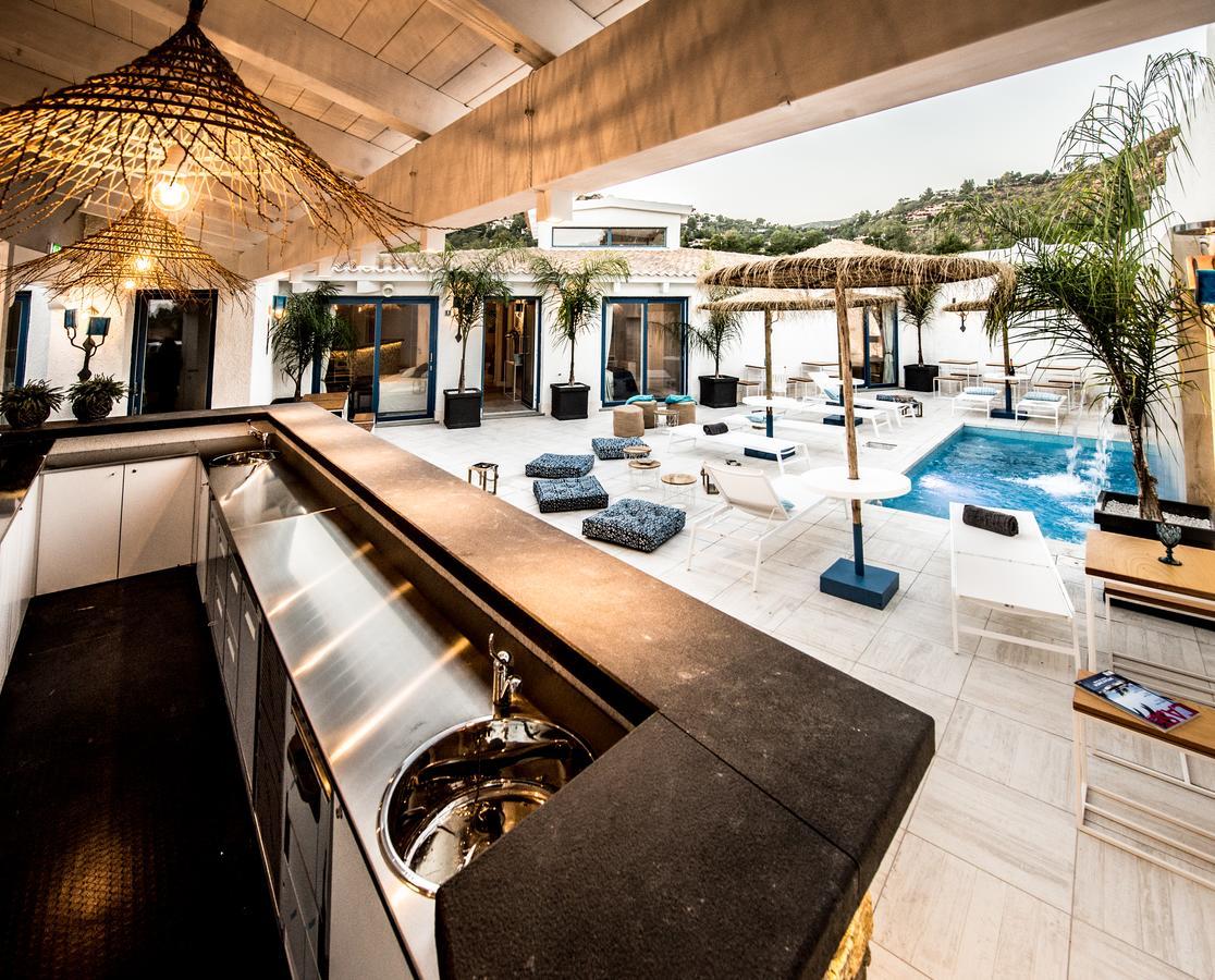 Boutique Hotel Capo Blu ซานตา มาร์เกรีตา ดิ ปูลา ภายนอก รูปภาพ