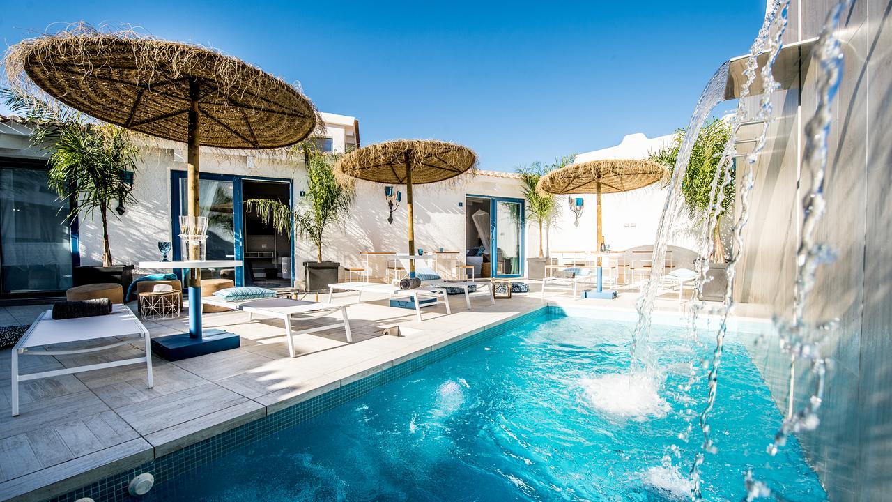 Boutique Hotel Capo Blu ซานตา มาร์เกรีตา ดิ ปูลา ภายนอก รูปภาพ